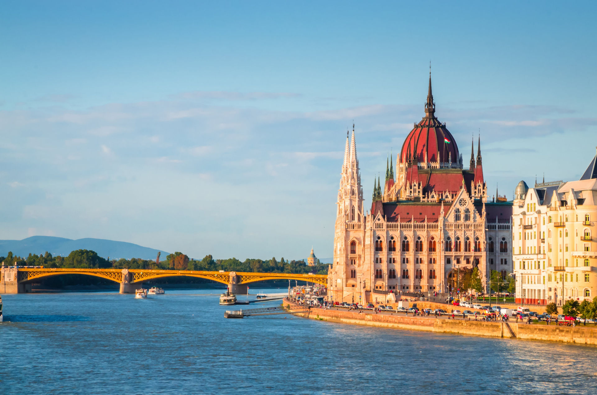 Transfers from Budapest airport to Alsoors