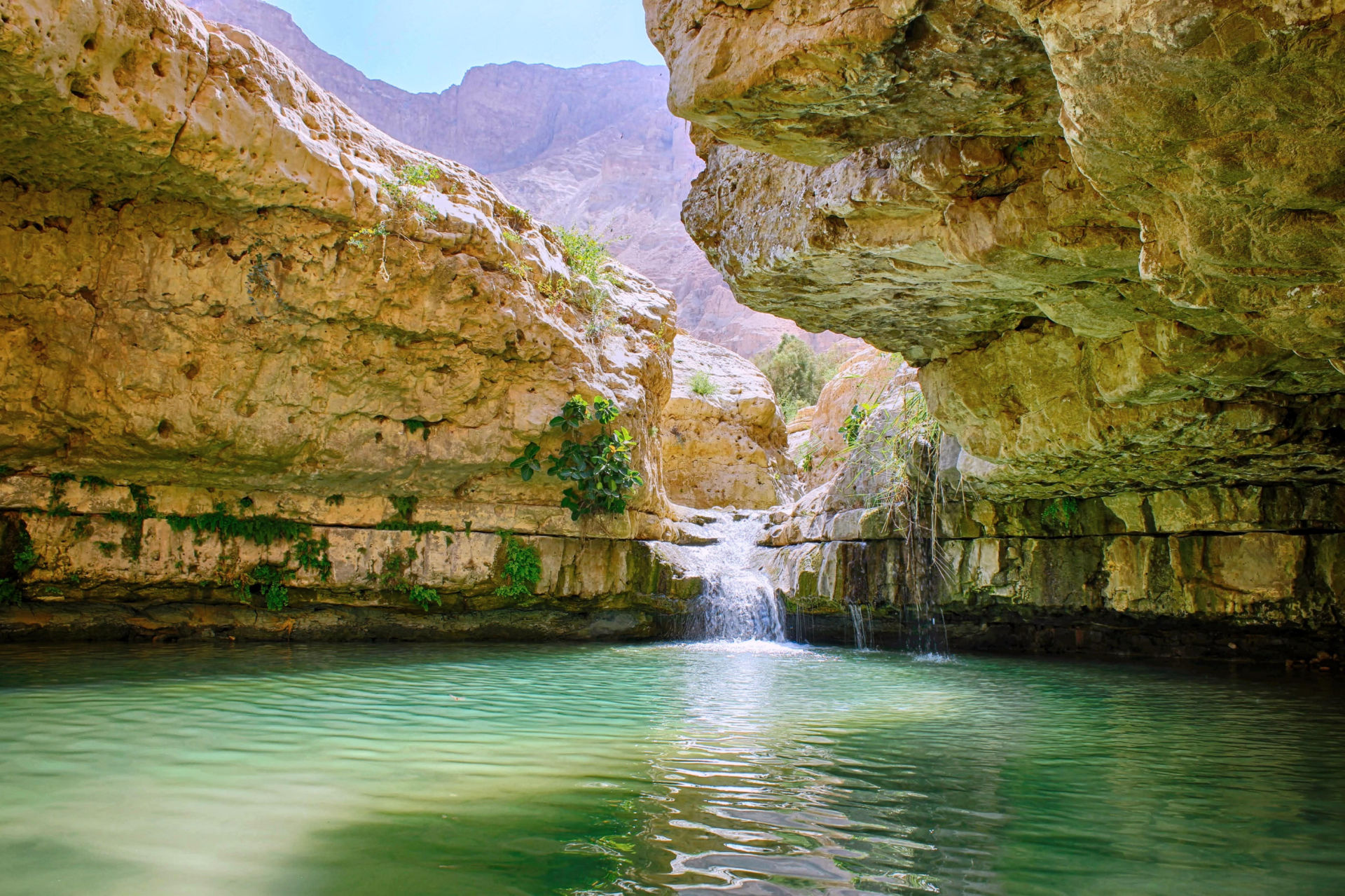 Transfers from Eilat Ramon airport to Ein Gedi